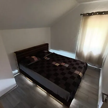 Villa Kaan Trnovo