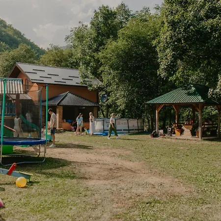 Kaan Villa Trnovo